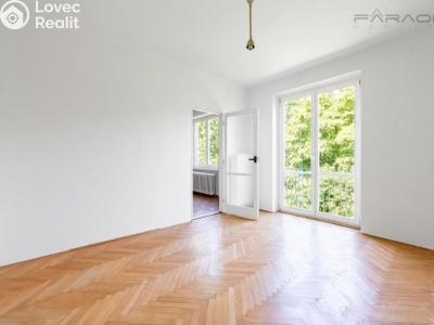 Продаж квартири 4+1 Praha, Na okraji č. 2