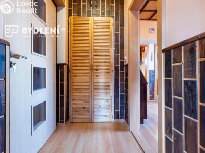 Sale multi-gen house Krupka, Budovatelů 220 č. 28