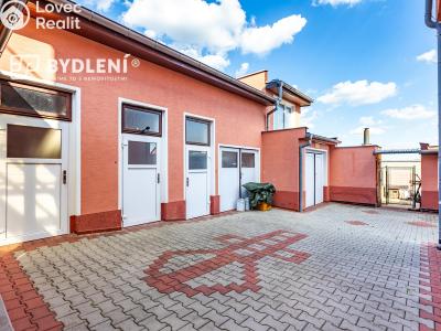 Sale multi-gen house Krupka, Budovatelů 220 č. 31
