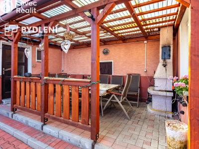 Sale multi-gen house Krupka, Budovatelů 220 č. 33