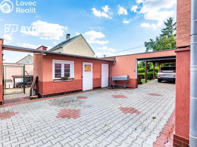 Sale multi-gen house Krupka, Budovatelů 220 č. 35