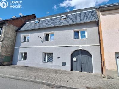 Продажа семейного дома Chabařovice, Náměstí 9. května 196 č. 26