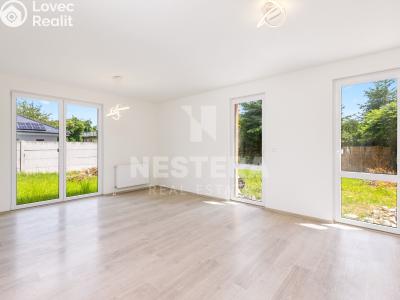 Продажа семейного дома Jesenice, Na Ochoze 1531 č. 5