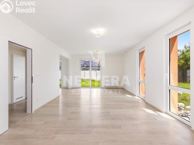 Продажа семейного дома Jesenice, Na Ochoze 1531 č. 6