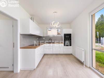 Продажа семейного дома Jesenice, Na Ochoze 1531 č. 8