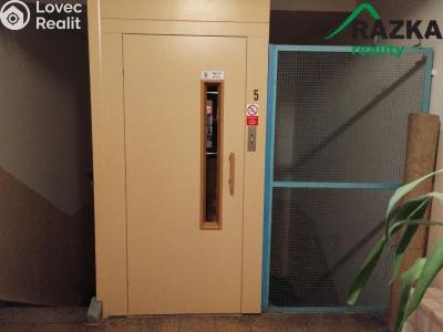 Продаж квартири 2+1 Karlovy Vary, Nábřeží Jana Palacha č. 8