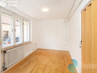 Продажа семейного дома Přezletice, Ve Dvorci 15 č. 16