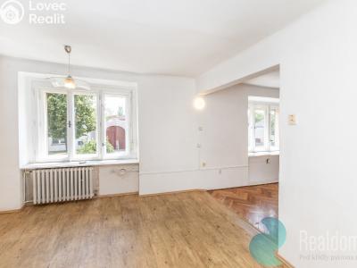 Продажа семейного дома Přezletice, Ve Dvorci 15 č. 24