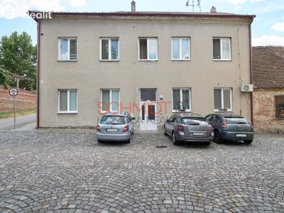 Prodej bytu 4+1 Hustopeče, Kosmákova č. 14