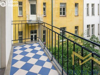 Аренда квартиры 4+1 Praha, Pařížská č. 9