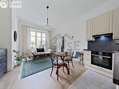 Prodej bytu 2+KK Praha, Františka Kadlece č. 15