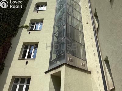 Prodej bytu 2+KK Praha, Františka Kadlece č. 12