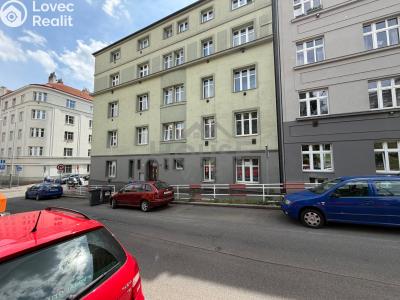 Prodej bytu 2+KK Praha, Františka Kadlece č. 14