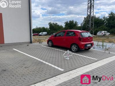 Sale garage Znojmo, Staré vinice č. 2