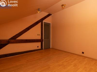 Sale apartment 3+1 Český Těšín, Masarykovy sady č. 8