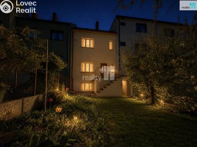Продаж сімейного будинку Praha 9, Odlehlá č. 4