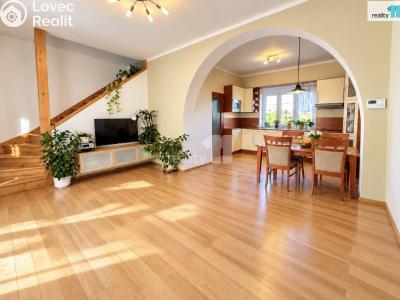 Продаж сімейного будинку Praha 9, Odlehlá č. 78