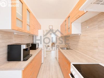 Sale apartment 3+1 Praha, Budějovická č. 9