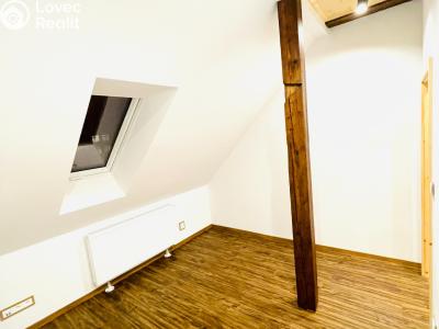Rent apartment 5+KK Pardubice, Bulharská 982 č. 14