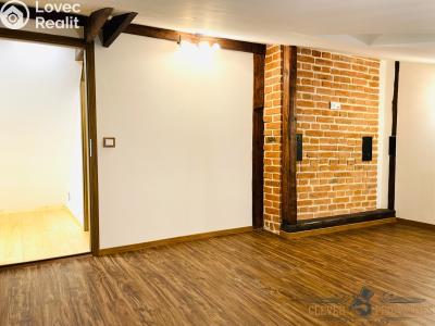 Rent apartment 5+KK Pardubice, Bulharská 982 č. 18