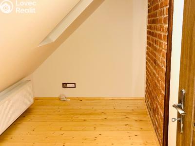 Rent apartment 5+KK Pardubice, Bulharská 982 č. 20