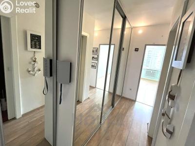 Prodej bytu 2+KK Praha, Taussigova č. 5