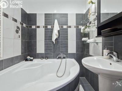 Prodej bytu 2+KK Měšice, Habrová 445 č. 13