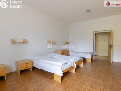 Prodej rybníku Valeč č. 23