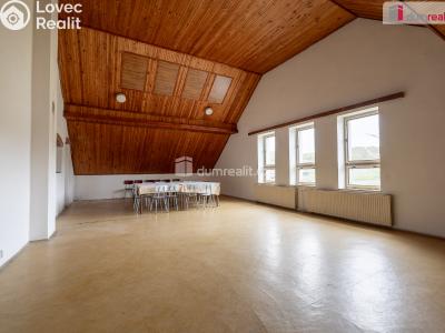 Prodej rybníku Valeč č. 30