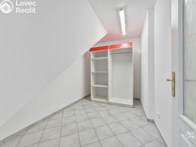 Pronájem rodinného domu Praha, Pod areálem č. 22