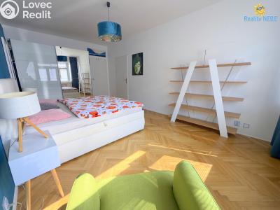 Rent apartment 2+KK Praha, Komunardů č. 8