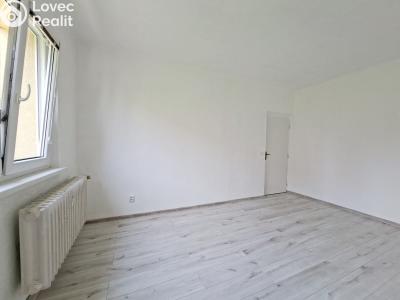 Продаж квартири 2+1 Karviná, tř. Těreškovové č. 8