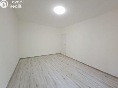 Продаж квартири 2+1 Karviná, tř. Těreškovové č. 10