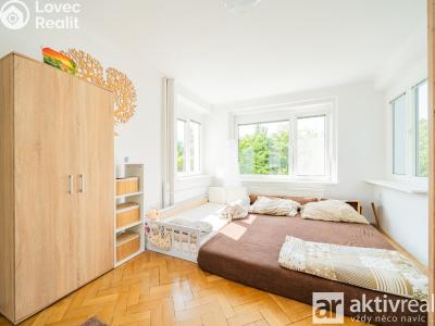 Sale family house Praha, Nad teplárnou č. 7