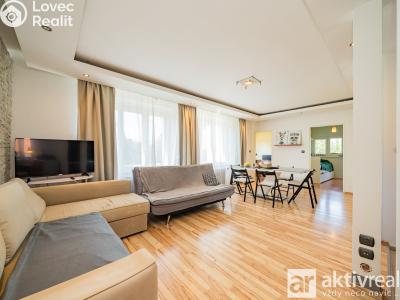 Sale family house Praha, Nad teplárnou č. 22