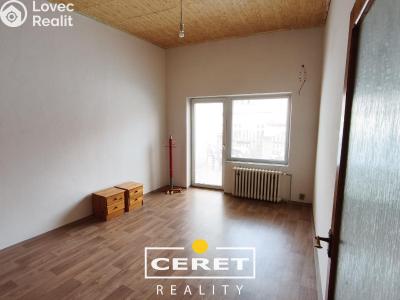 Rent apartment 3+KK Žatec, Hošťálkovo náměstí 62 č. 7
