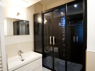 Продаж квартири 1+1 Praha, Kotlaska č. 2
