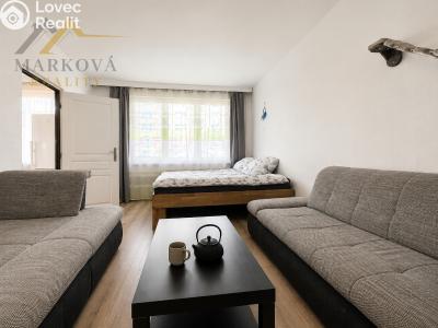 Prodej bytu 2+1 Český Krumlov, Sídliště Plešivec 383 č. 8