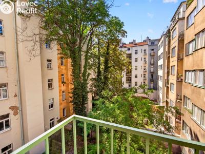 Sale apartment 3+1 Praha, Veverkova č. 1