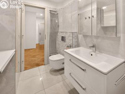 Sale apartment 3+1 Praha, Veverkova č. 11
