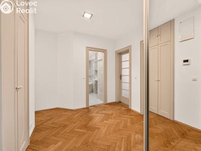 Sale apartment 3+1 Praha, Veverkova č. 16