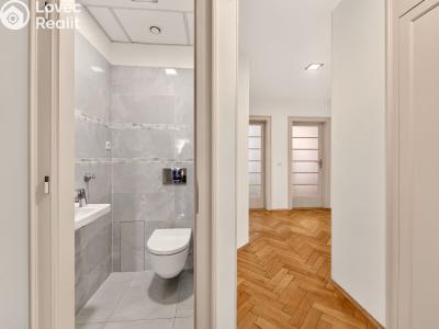 Sale apartment 3+1 Praha, Veverkova č. 17