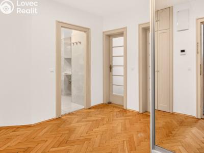 Sale apartment 3+1 Praha, Veverkova č. 20
