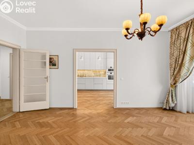 Sale apartment 3+1 Praha, Veverkova č. 28