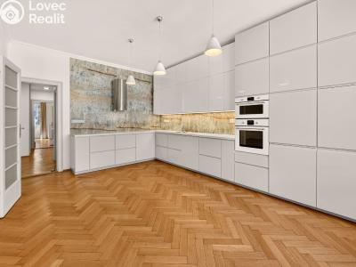Sale apartment 3+1 Praha, Veverkova č. 34