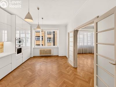 Sale apartment 3+1 Praha, Veverkova č. 35