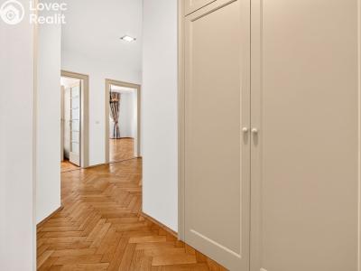 Sale apartment 3+1 Praha, Veverkova č. 39