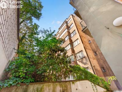 Sale apartment 3+1 Praha, Veverkova č. 49