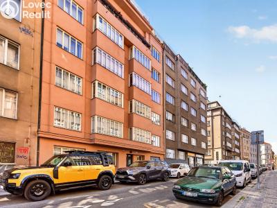 Sale apartment 3+1 Praha, Veverkova č. 52