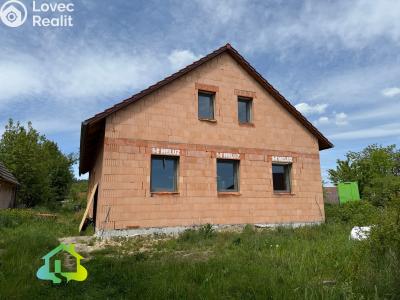Sale family house Velký Ratmírov č. 4
